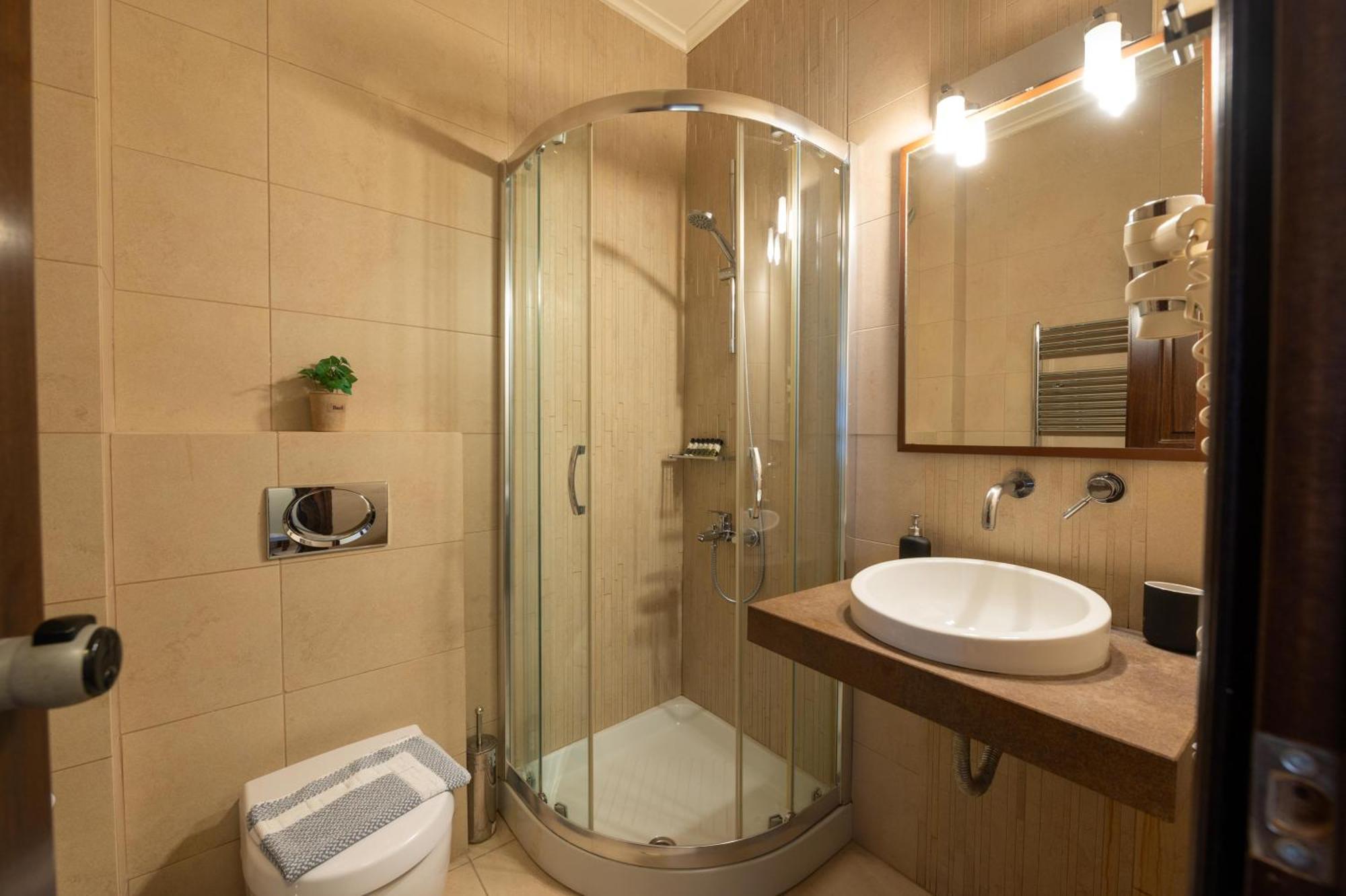 La Boheme Hotel غيتيو المظهر الخارجي الصورة