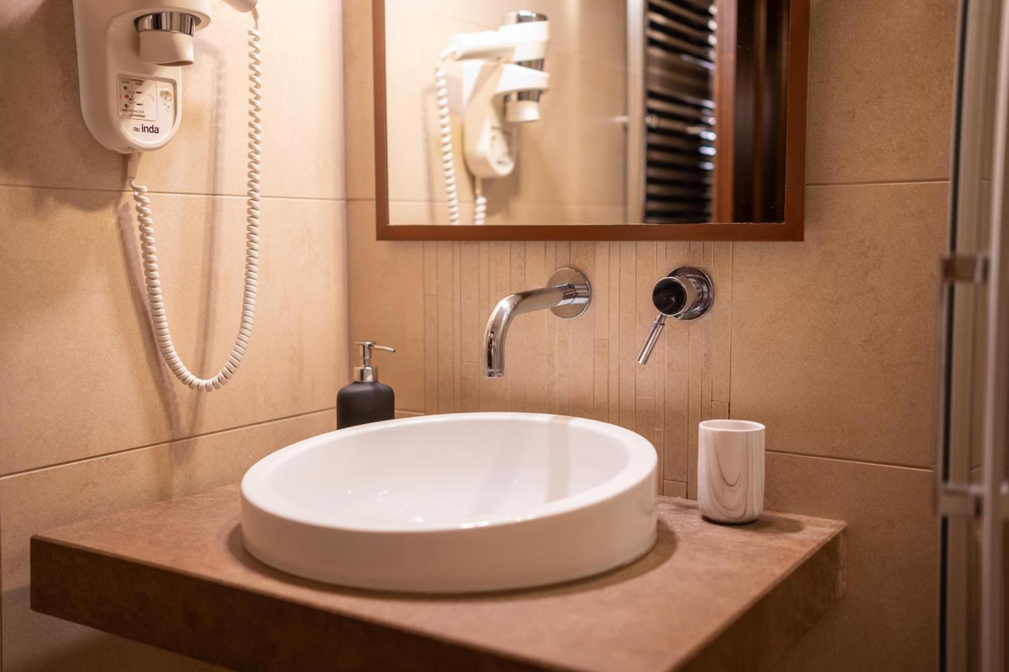 La Boheme Hotel غيتيو المظهر الخارجي الصورة